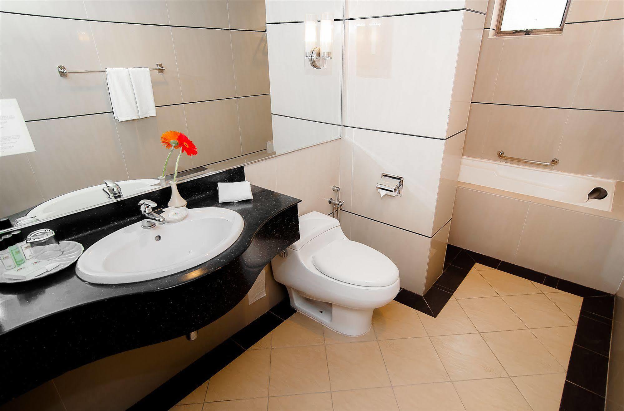 The Zon All Suites Residences On The Park Kuala Lumpur Buitenkant foto